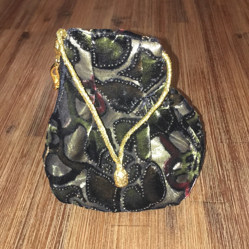 Dressy small handbag